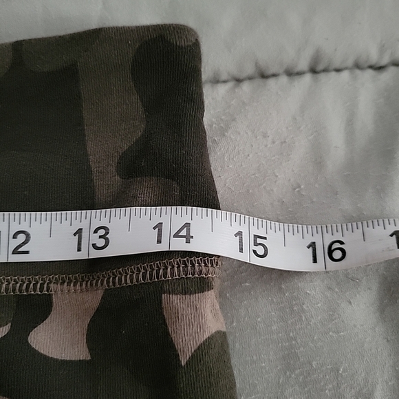 NWOT Wild Fable Camo Leggings - Picture 8 of 10
